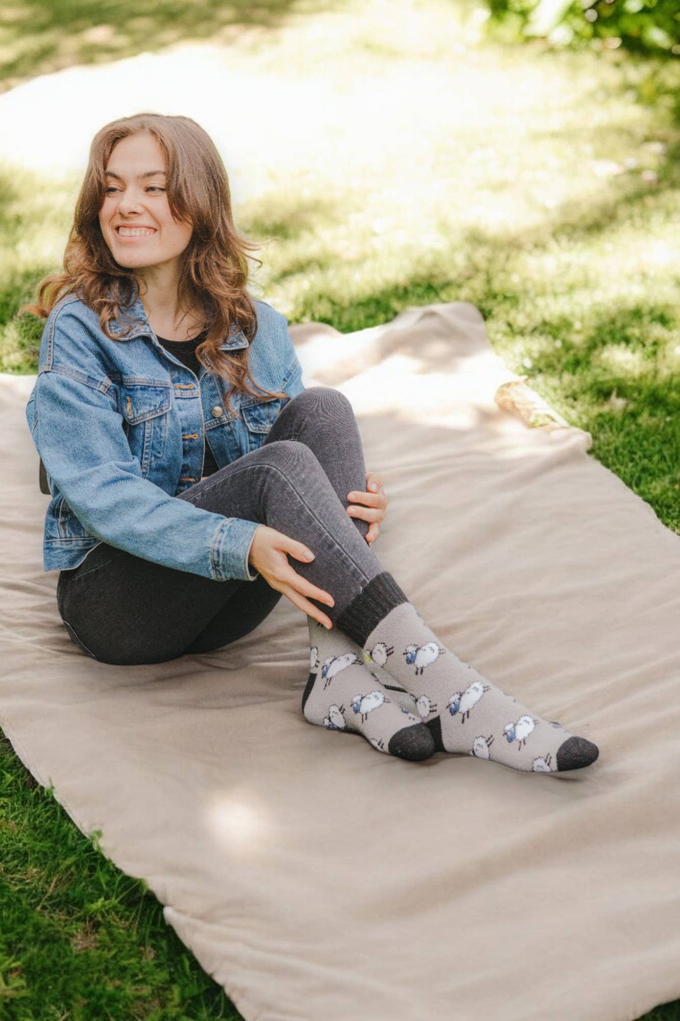 Shaggy Sheep Ribbed Ladies Socks : Grey